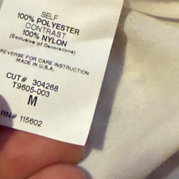 Lush Ivory Lace Sleeveless Top - Picture 6 of 6